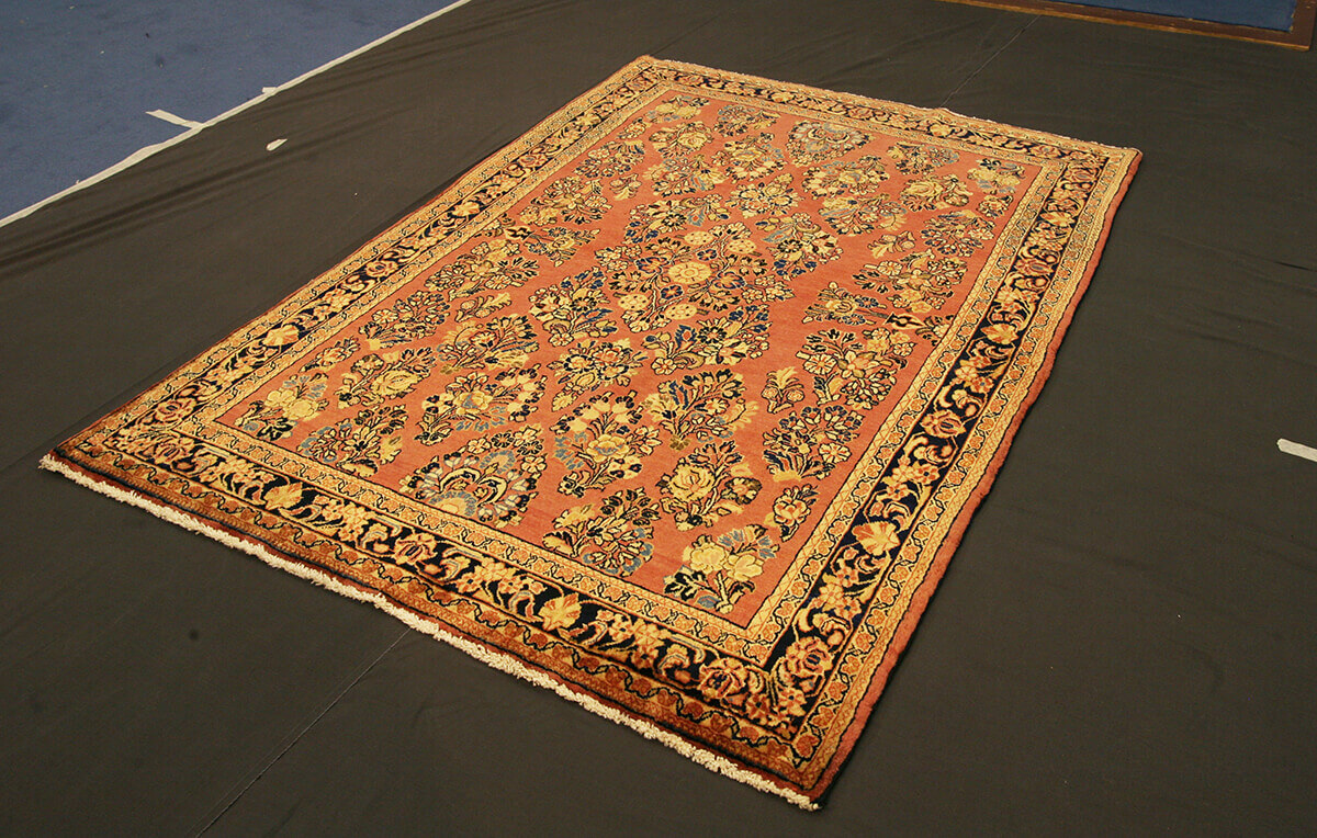 Antique Persian Saruk Rug n°:52200498